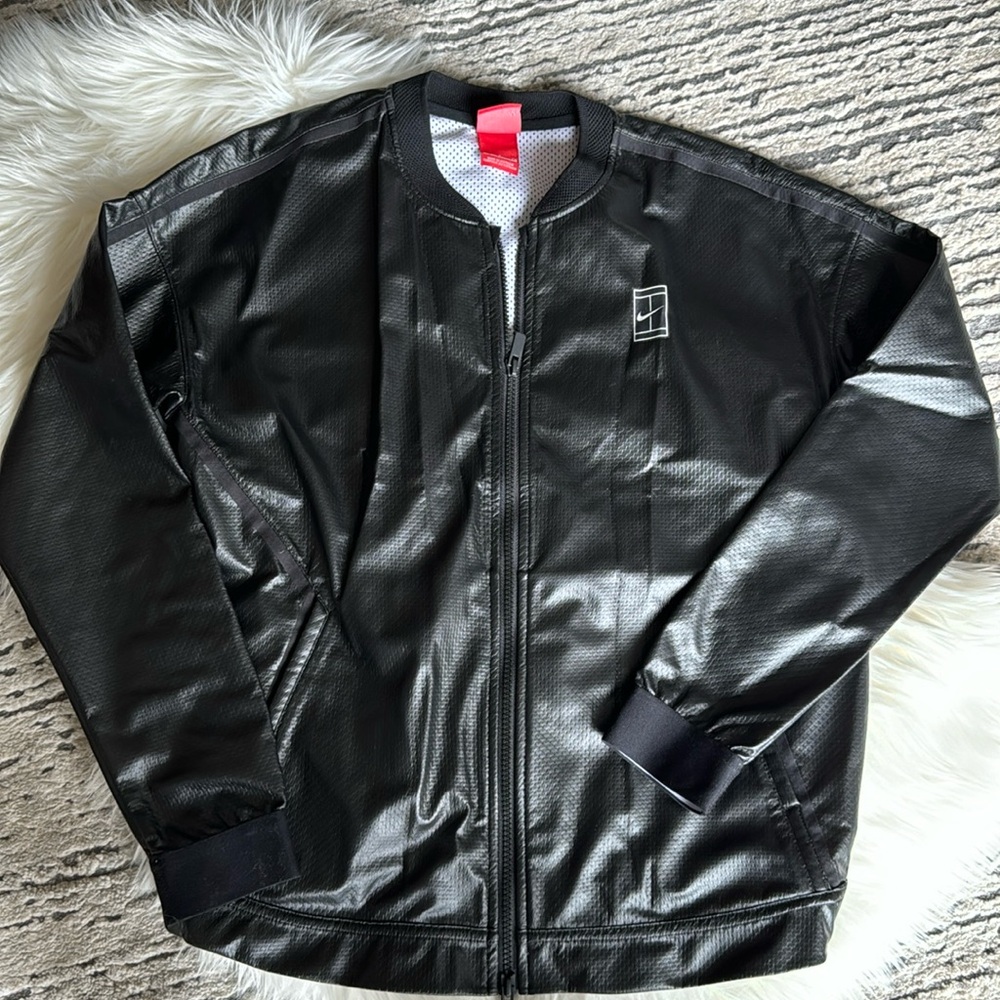 Nike athleisure black jacket - like NEW! Worn once!